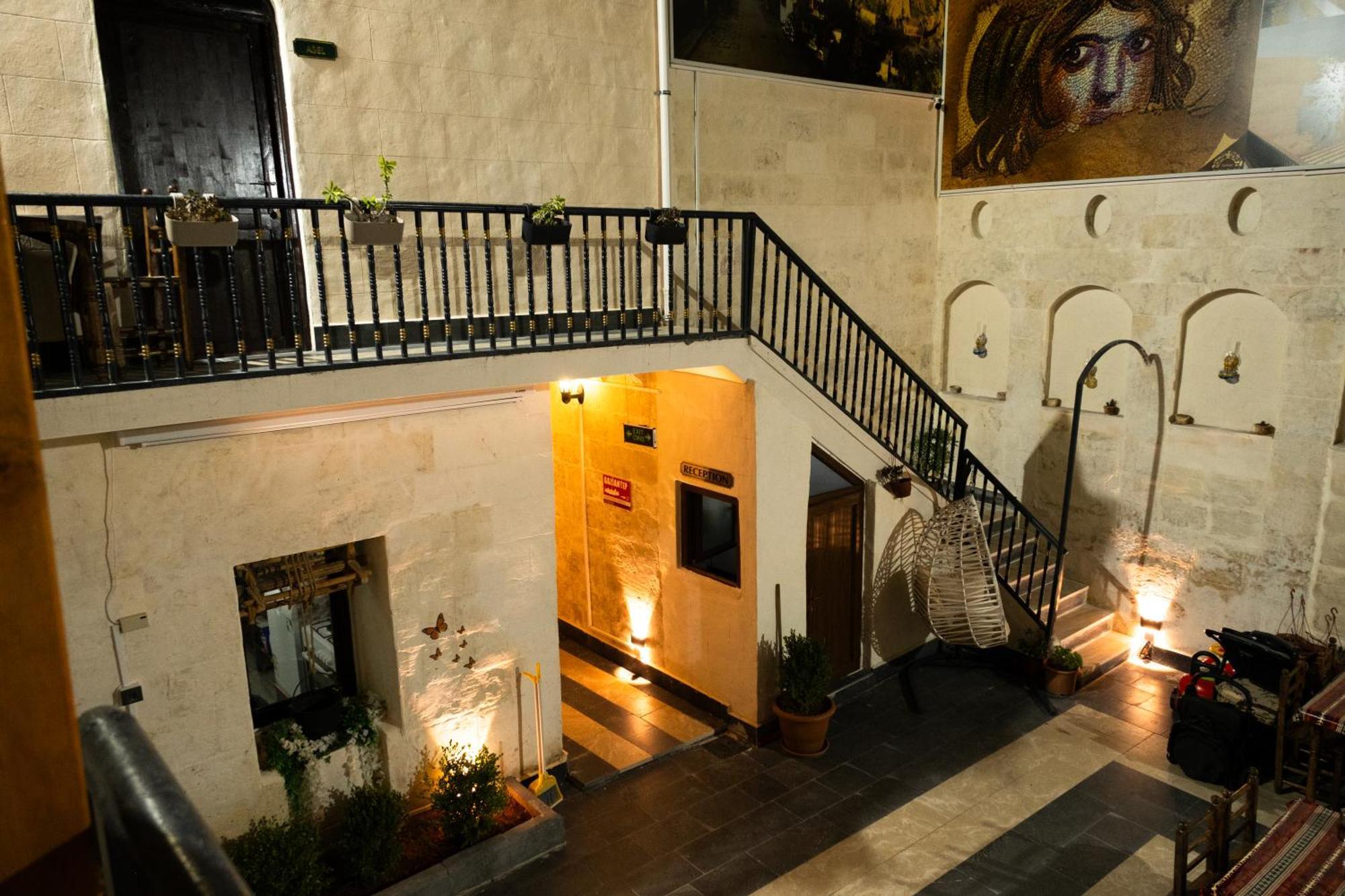 Dostlar Konagi Hotell Sahinbey Exteriör bild