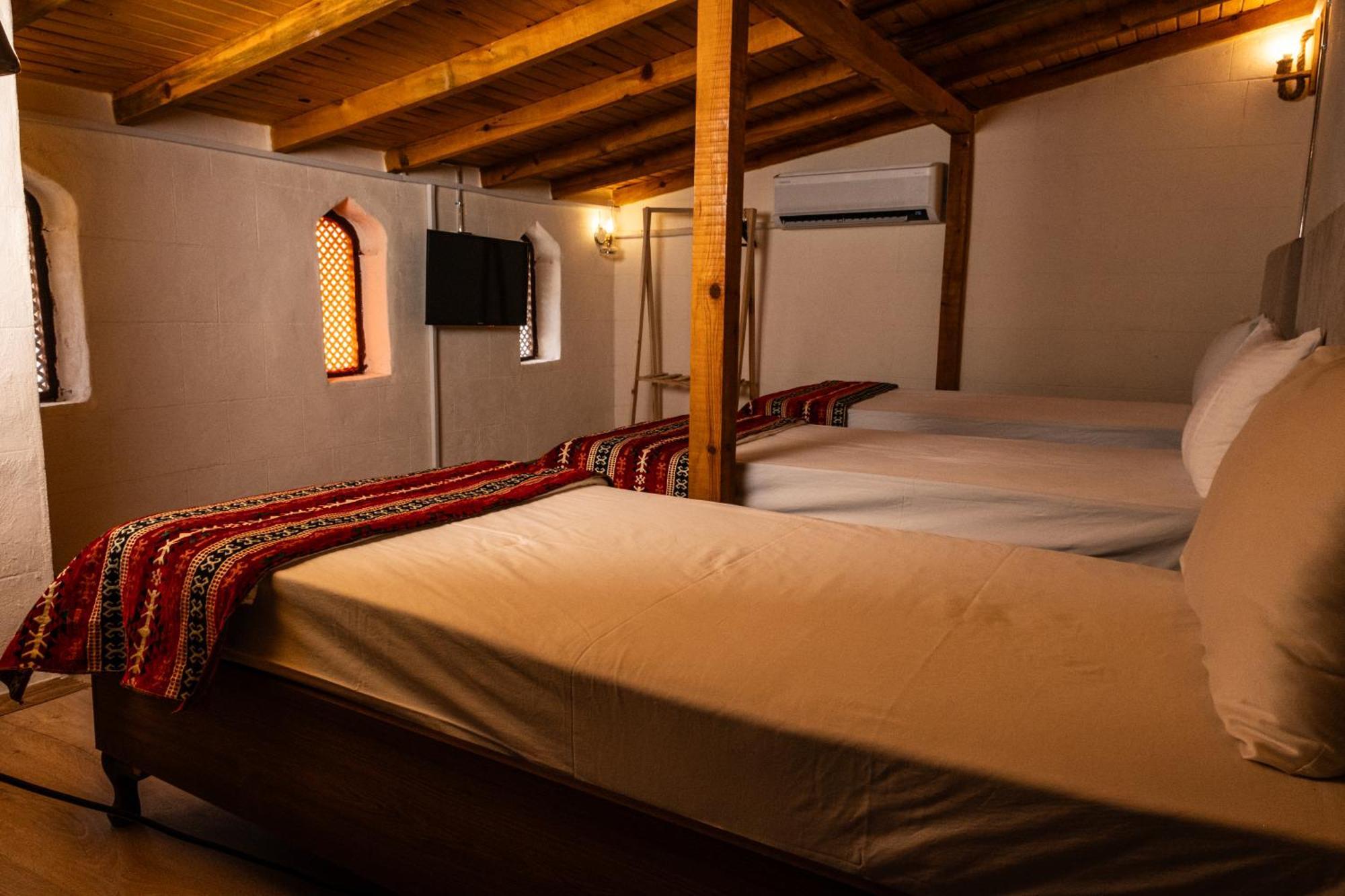 Dostlar Konagi Hotell Sahinbey Exteriör bild