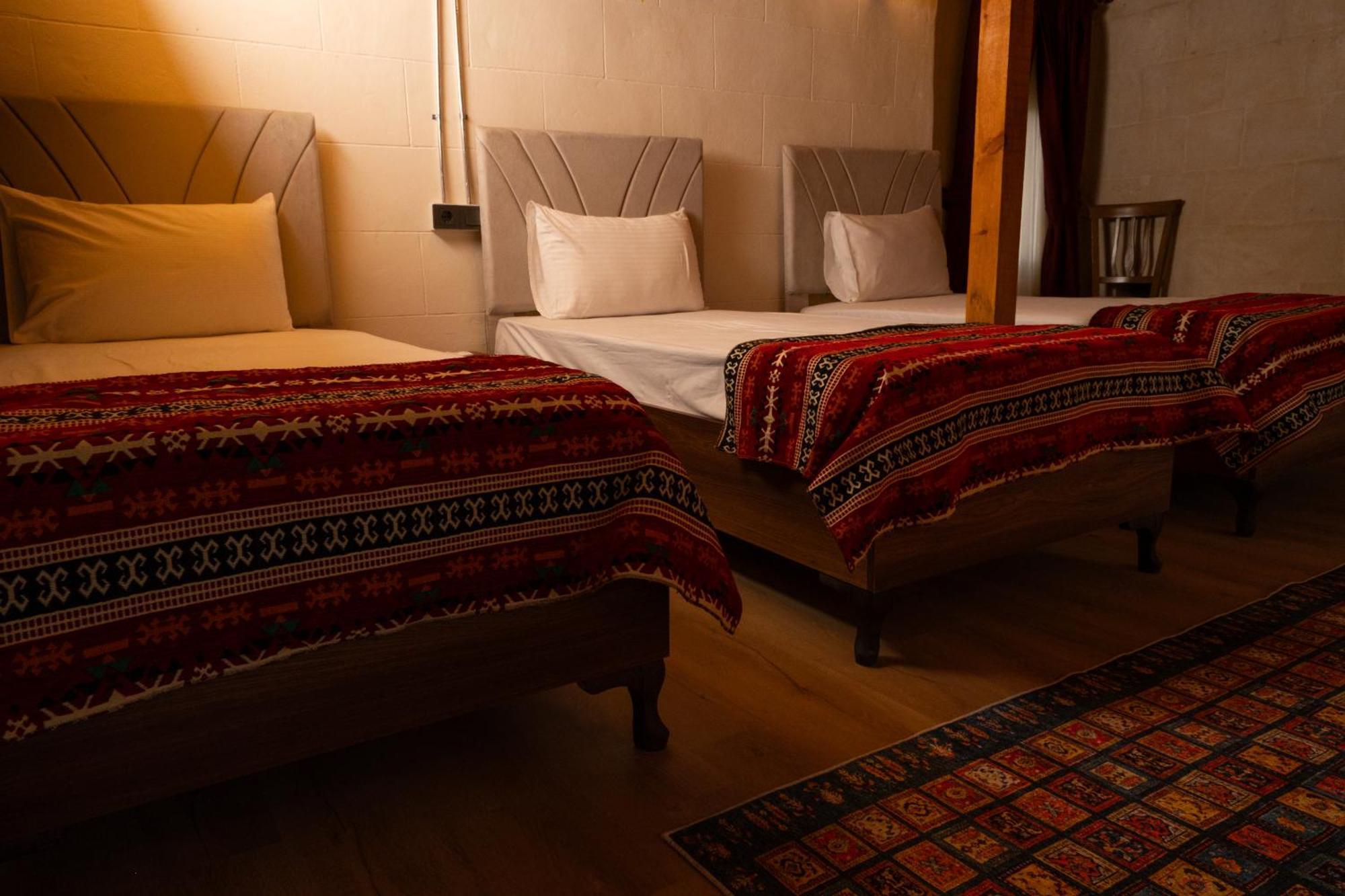 Dostlar Konagi Hotell Sahinbey Exteriör bild